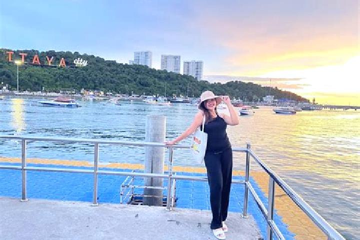 Luna, 38 — Escort in Ayungon, Philippines