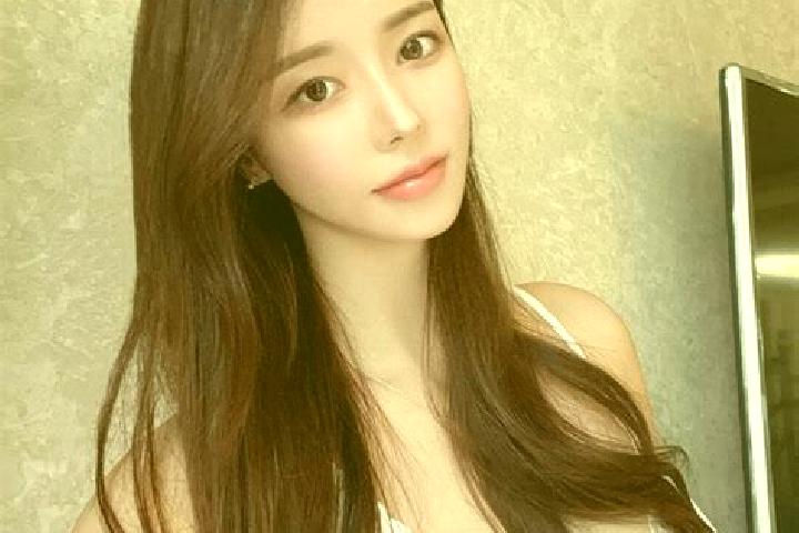 Luna, 38 — Escort in Gwangjeok, South Korea