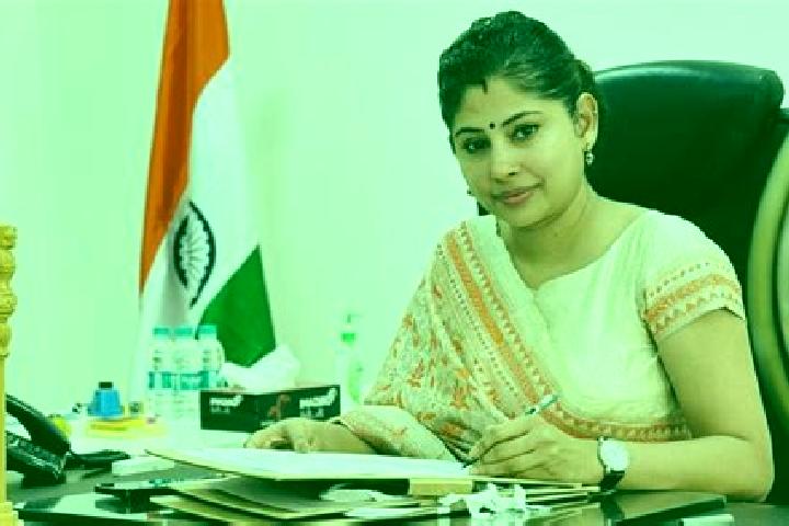 Luna, 38 — Escort in Jalda, India