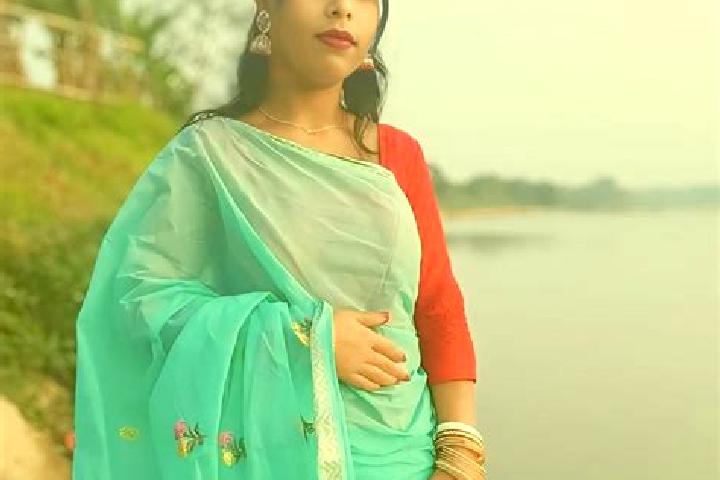 Luna, 38 — Escort in Kumarghat, India