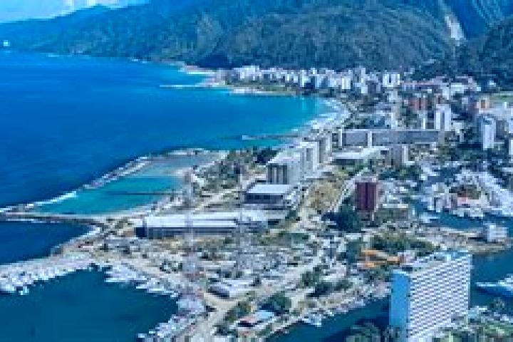Luna, 38 — Escort in La Guaira, Venezuela