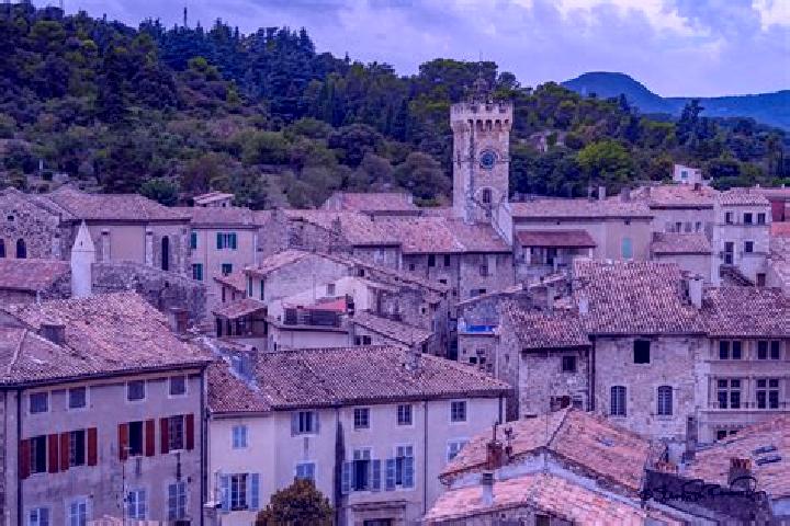 Luna, 38 — Escort in Le Teil, France