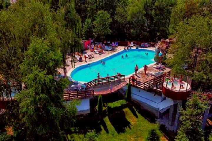 Luna, 38 — Escort in Peregu Mic, Romania