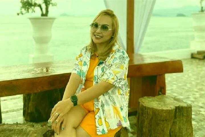 Luna, 38 — Escort in Tegalpapak, Indonesia
