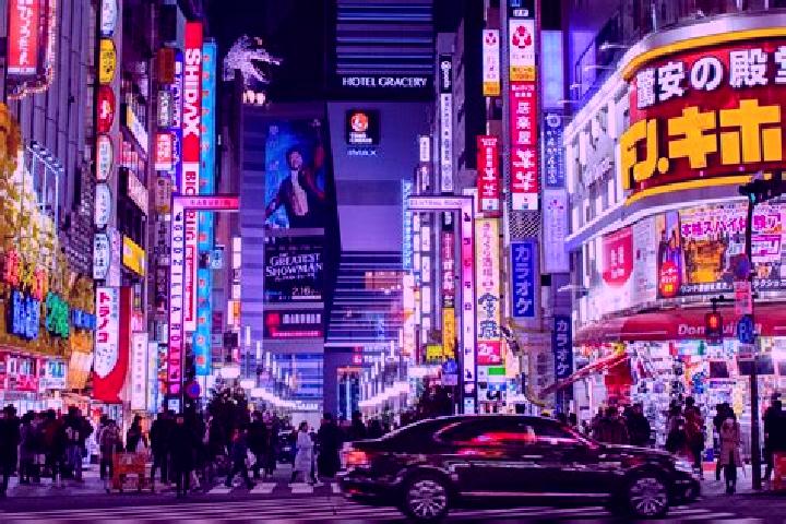 Luna, 38 — Escort in Toki, Japan