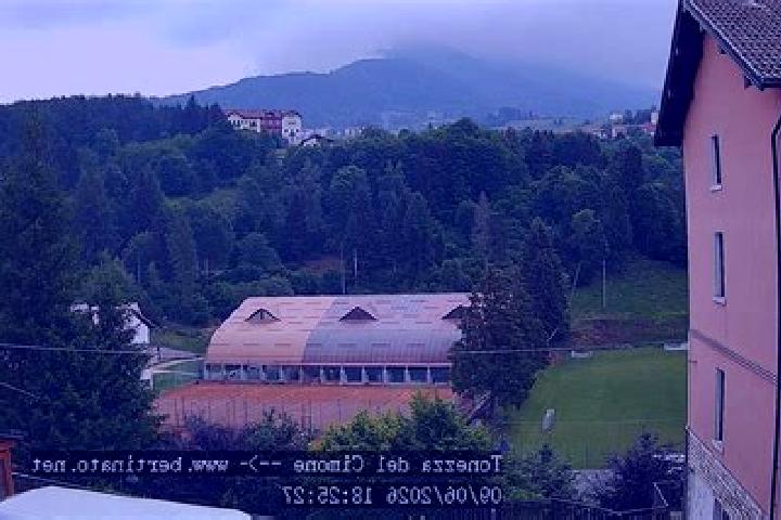 Luna, 38 — Escort in Tonezza del Cimone, Italy