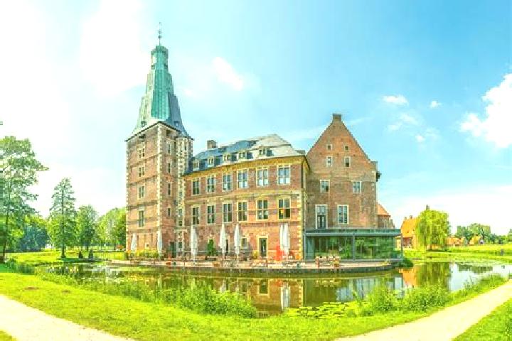 Luna, 38 — Escort in Voerde, Germany
