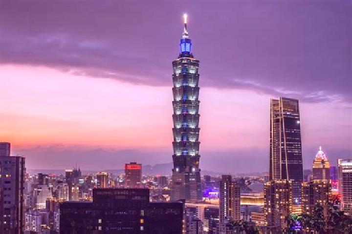 Luna, 38 — Escort in Yingge, Taiwan
