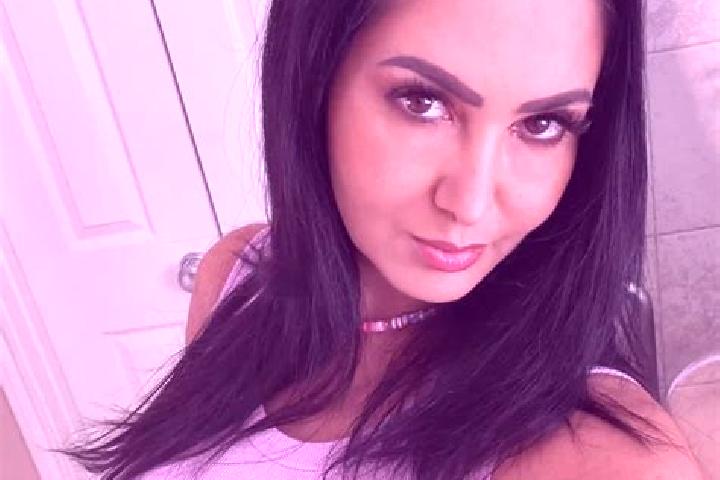 Luna, 39, a auburn brown-eyed middle eastern companion based in Las Yaras. Offering BDSM, Domination, Dinner Date, Deep French Kissing. Available for incall ...