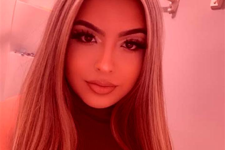 Luna, 39, a blonde amber-eyed latina companion based in Telo. Offering CIM, Girlfriend Experience. Available for incall and outcall, overnight bookings avail...