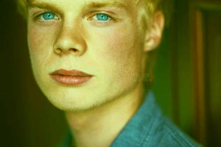 Luna, 39, a blonde blue-eyed caucasian companion based in Marathea. Offering Domination, Party Girl, CIM. Available for incall and outcall, day and evening d...