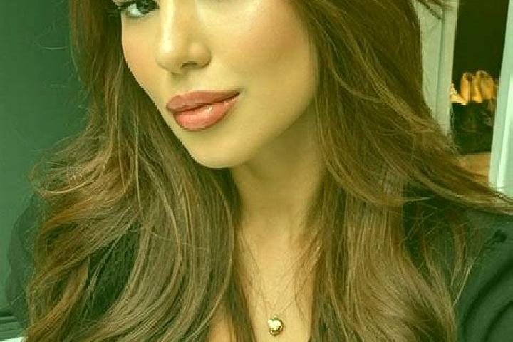 Luna, 39, a chestnut dark-eyed latina companion based in La Cumbre. Offering Roleplay, Massage, CIM. Available for incall and outcall, overnight bookings ava...