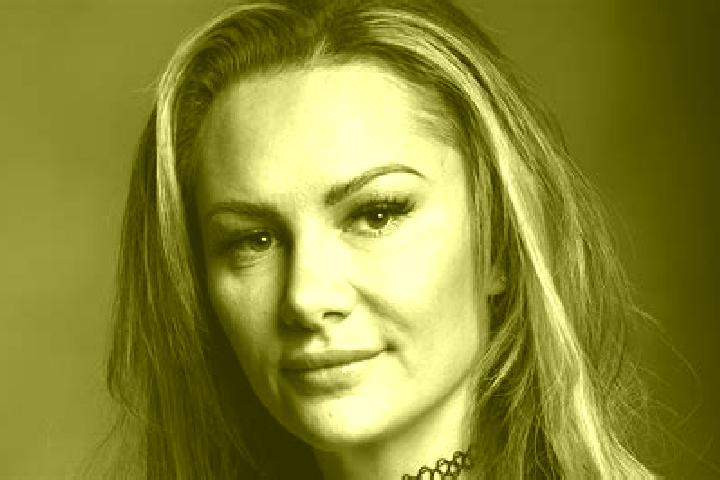 Luna, 39 — Escort in Kelc, Czech Republic