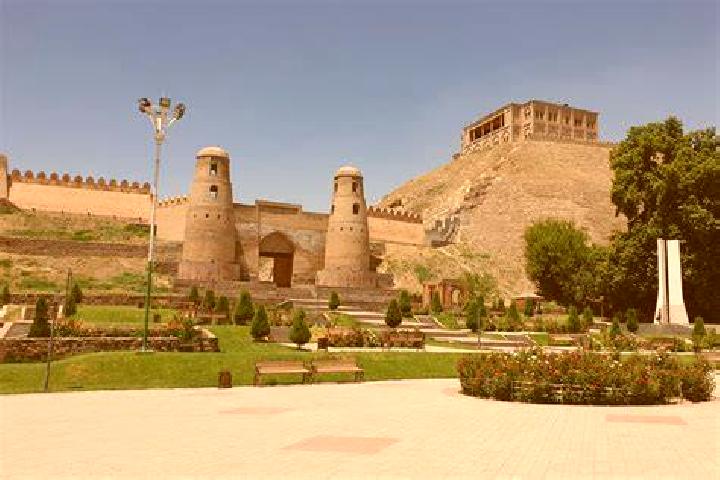 Luna, 39 — Escort in Vahdat, Tajikistan