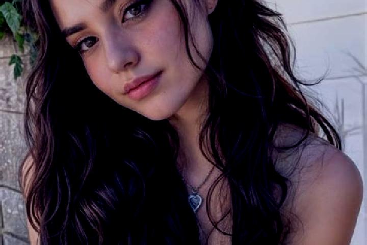 Madison, 20, a auburn brown-eyed middle eastern companion based in La Estancia de Amezcua. Offering 69, CIM, Striptease. Available for incall and outcall, ov...