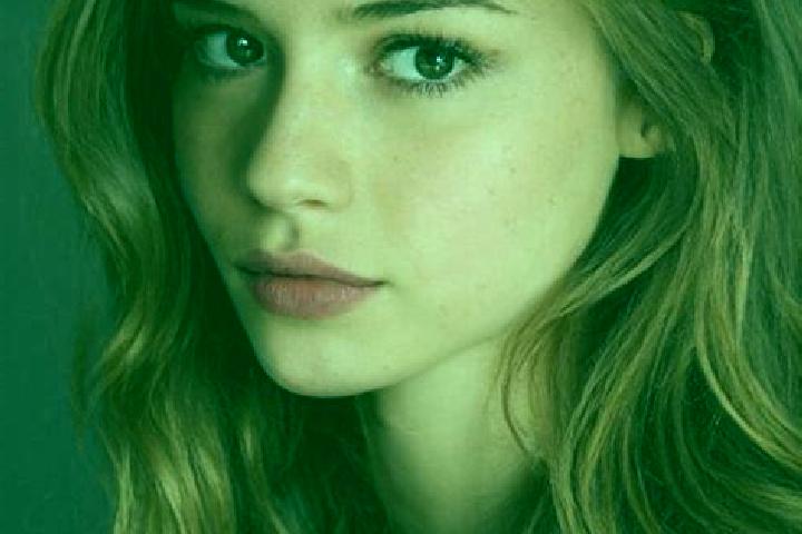 Madison, 21, a chestnut blue-eyed latina companion based in Piriac-sur-Mer. Offering Party Girl, Massage, BDSM. Available for incall and outcall, overnight b...
