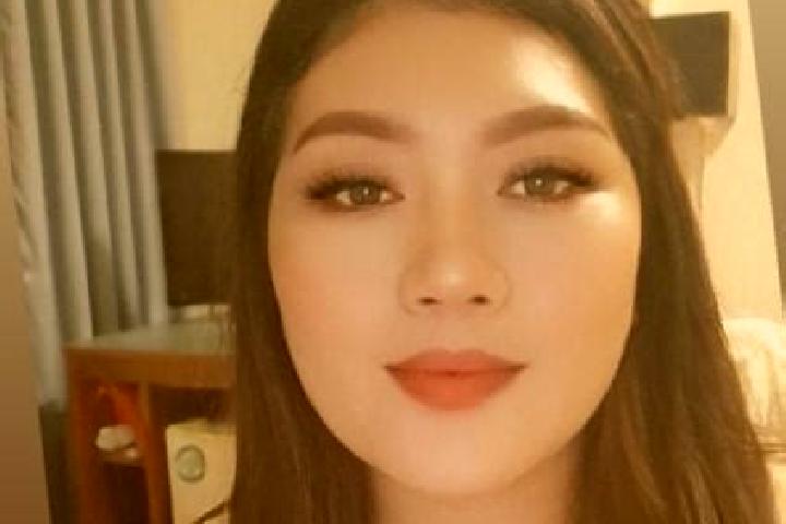 Madison, 21, a dark blonde dark-eyed asian companion based in Falciu. Offering Dinner Date, Fetish, Couples, Erotic Massage, CIM. Available for incall and ou...