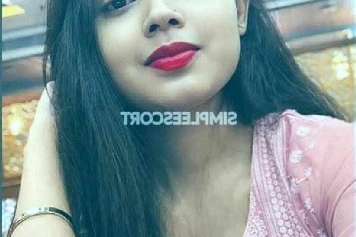 Madison, 21 — Escort in Chandrapur Baghicha, India