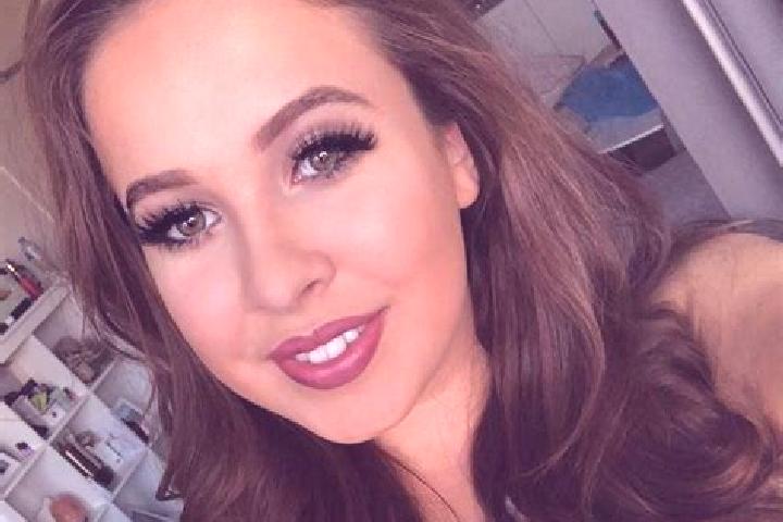 Madison, 22, a auburn brown-eyed caribbean companion based in Abema. Offering Girlfriend Experience, Fetish, Dinner Date. Available for incall and outcall, o...