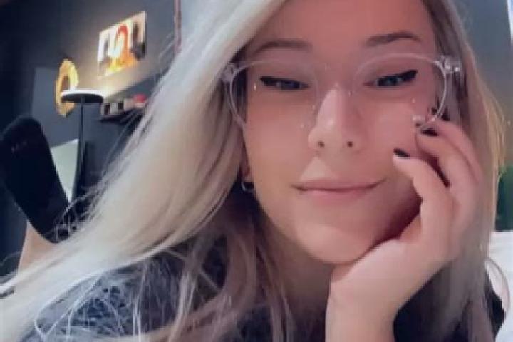 Madison, 22, a blonde grey-eyed mixed companion based in El Puerto Lazaro Cardenas. Offering Girlfriend Experience, Striptease, OWO, CIM. Available for incal...