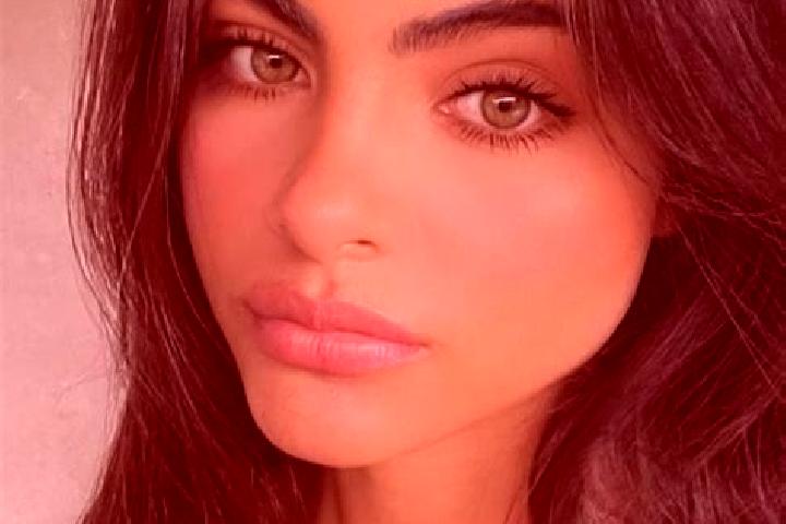 Madison, 22, a brunette dark-eyed middle eastern companion based in Ballymagorry. Offering Dinner Date, Domination, A-Level. Available for incall and outcall...
