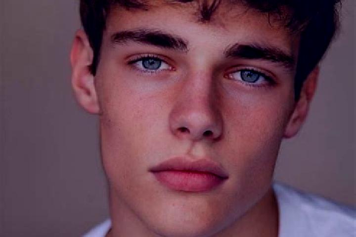 Madison, 22, a chestnut brown-eyed caucasian companion based in Colonia Adolfo Ruiz Cortines (Colonia Obrera). Offering CIM, Striptease, 69, Tantra. Availabl...