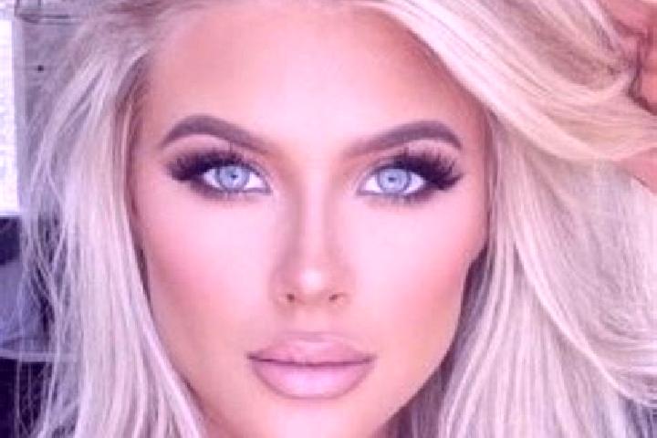 Madison, 22, a platinum blonde amber-eyed caribbean companion based in Muniu. Offering BDSM, GFE, Domination. Available for incall and outcall, overnight boo...