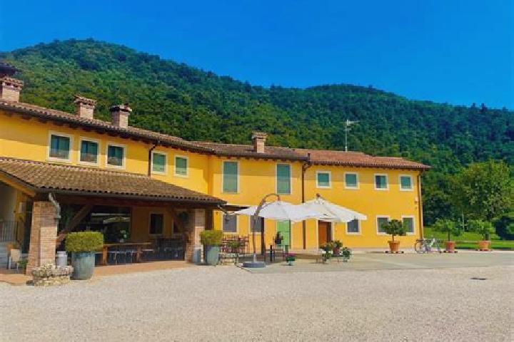 Madison, 22 — Escort in Cavaione, Italy