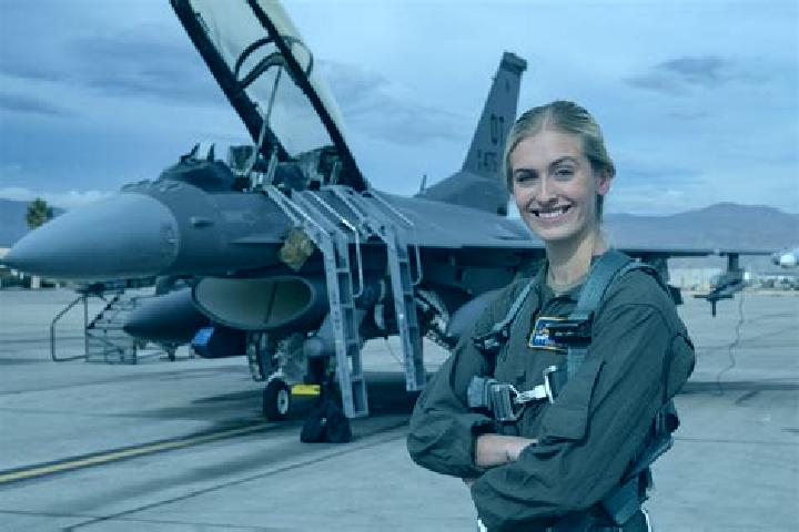 Madison, 22 — Escort in Eidson Road, United States