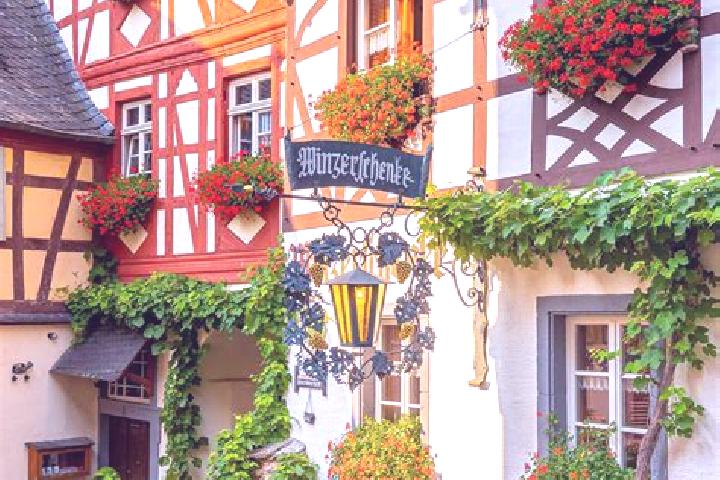 Madison, 22 — Escort in Munsterdorf, Germany