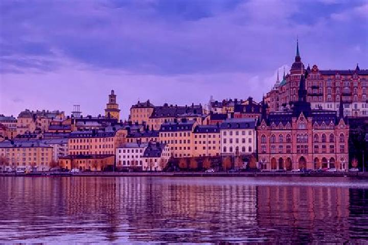 Madison, 22 — Escort in Orrefors, Sweden