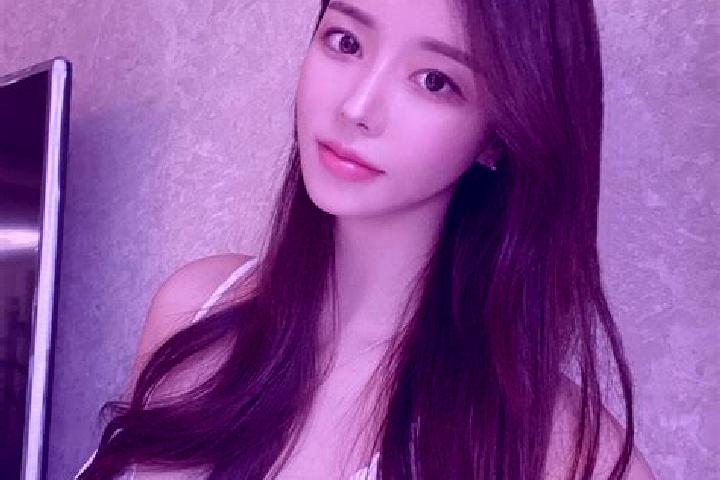 Madison, 22 — Escort in Zhangjiawo, China
