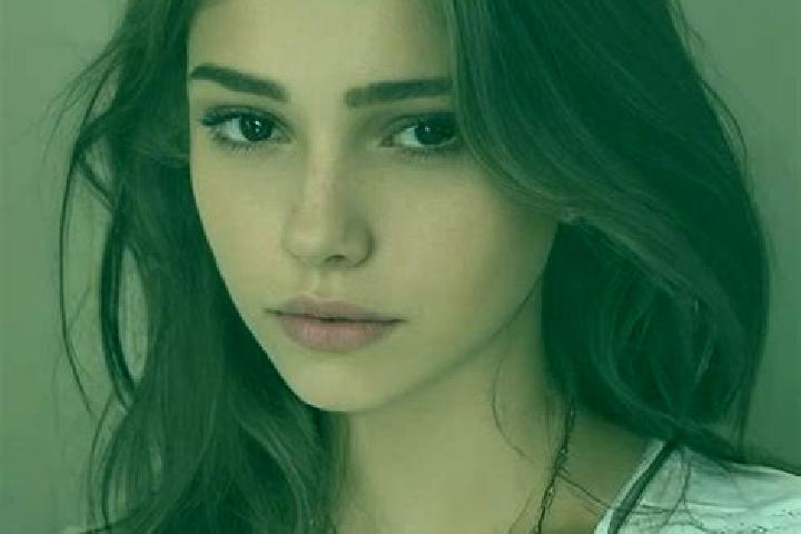 Madison, 23, a black grey-eyed slavic companion based in An Najd. Offering Dinner Date, OWO, Erotic Massage, Roleplay. Available for incall and outcall, over...