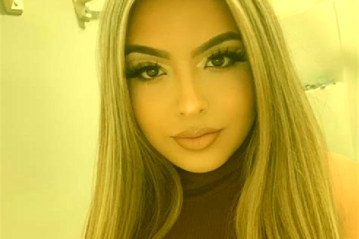 Madison, 23, a blonde dark-eyed latina companion based in Uvarovo. Offering Dinner Date, BDSM, Domination. Available for incall and outcall, day and evening ...