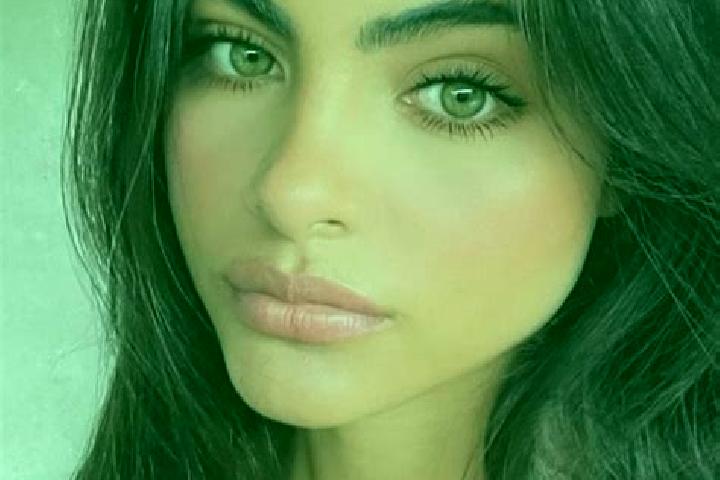 Madison, 23, a brunette dark-eyed ebony companion based in Abrakunis. Offering GFE, Massage, Roleplay, Tantra. Available for incall and outcall, day and even...