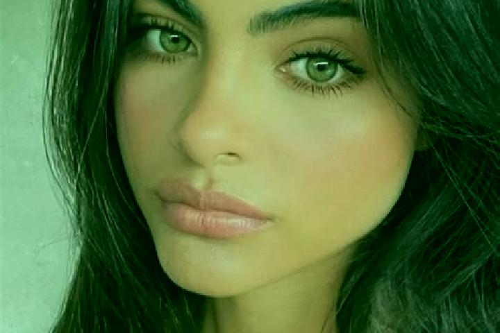 Madison, 23, a brunette green-eyed european companion based in Shendi. Offering BDSM, Striptease. Available for incall and outcall, day and evening dates.