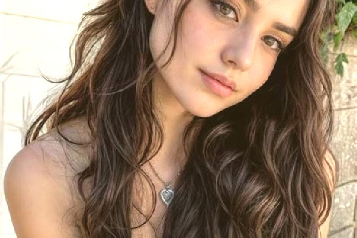 Madison, 23, a brunette hazel-eyed slavic companion based in Bougouma. Offering A-Level, 69, Duos, Fetish, Girlfriend Experience. Available for incall and ou...