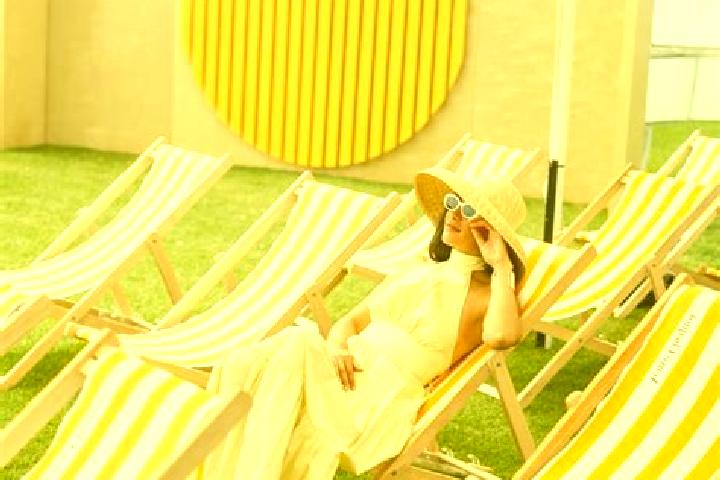 Madison, 23 — Escort in La Veuve, France