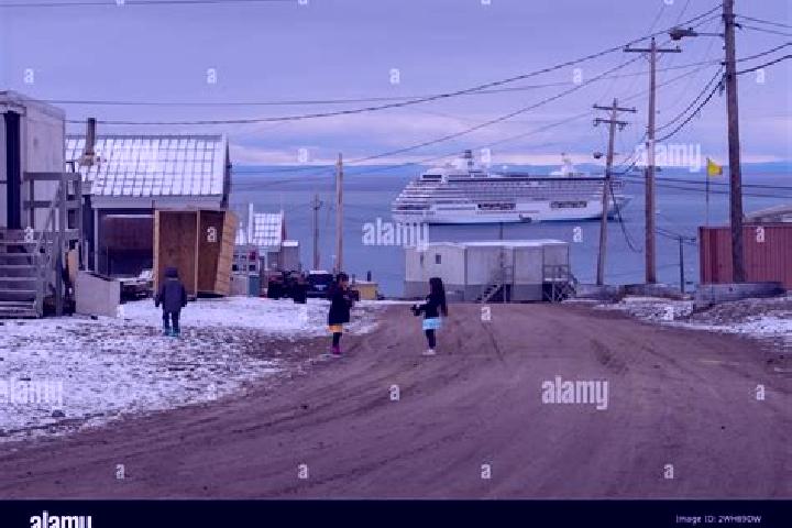 Madison, 23 — Escort in Pond Inlet, Canada