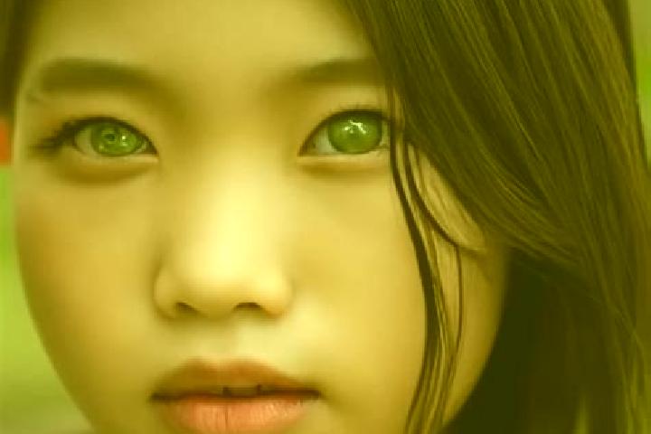 Madison, 24, a red green-eyed asian companion based in El Aguacate. Offering Erotic Massage, Duos, Girlfriend Experience, BDSM. Available for incall and outc...
