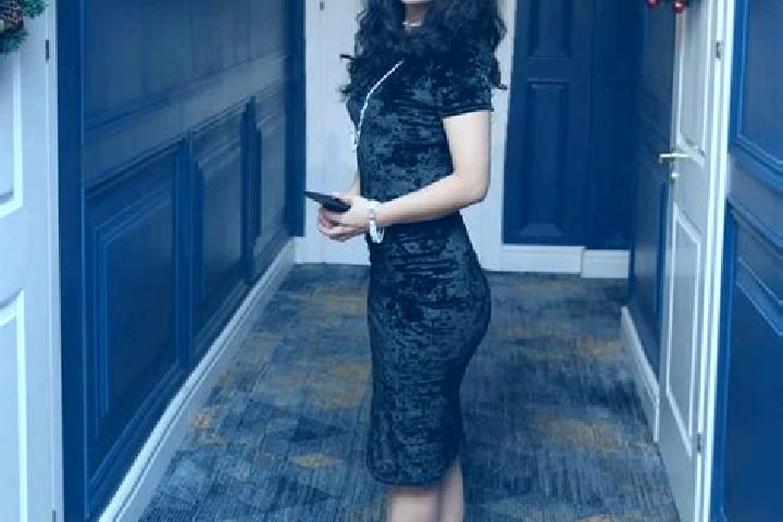 Madison, 24 — Escort in Altan Hil, China