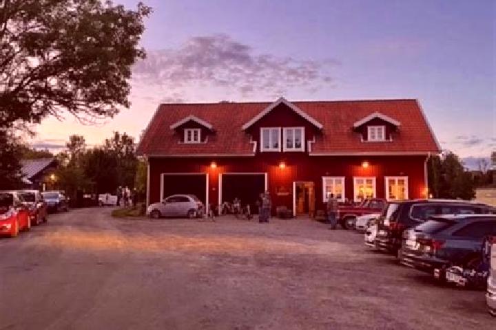 Madison, 24 — Escort in Falkoeping, Sweden