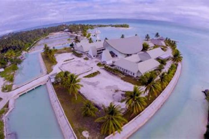 Madison, 24 — Escort in Napari Village, Kiribati