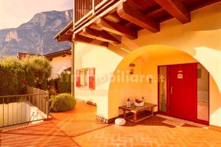 Madison, 25 — Escort in Rovere della Luna, Italy