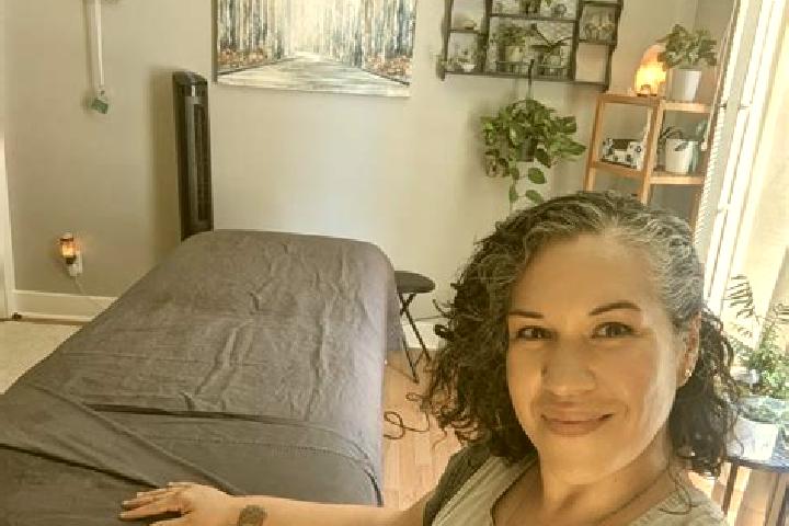Madison, 26, a blonde amber-eyed mediterranean companion based in Indian Heights. Offering Prostate Massage, Duos, 69, Overnight, Erotic Massage. Available f...