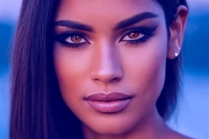 Madison, 26, a chestnut amber-eyed latina companion based in Marcala. Offering Overnight, GFE, Couples. Available for incall and outcall, overnight bookings ...