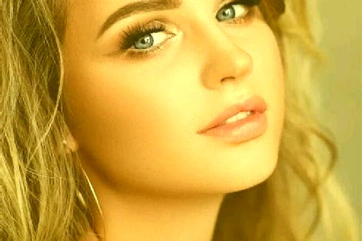 Madison, 26, a dark blonde blue-eyed indian companion based in Csecse. Offering Couples, CIM, BDSM. Available for incall and outcall, day and evening dates.