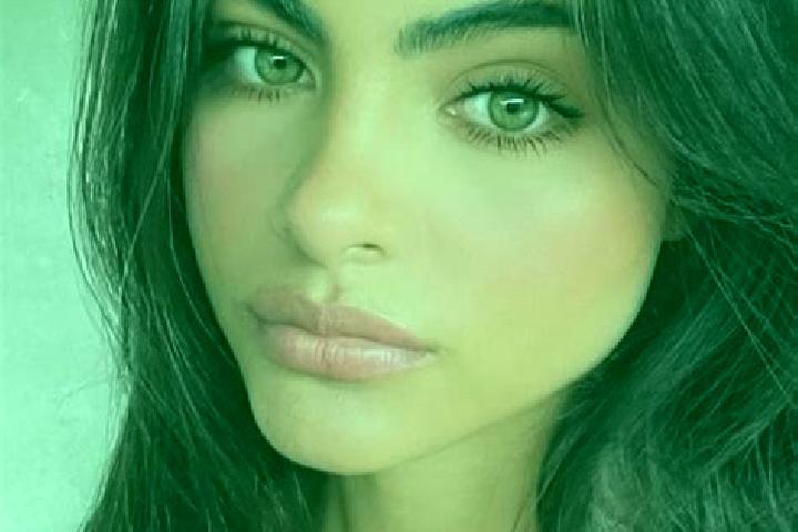 Madison, 27, a brunette brown-eyed indian companion based in Techiman. Offering Roleplay, Prostate Massage, Couples, Tantra. Available for incall and outcall...