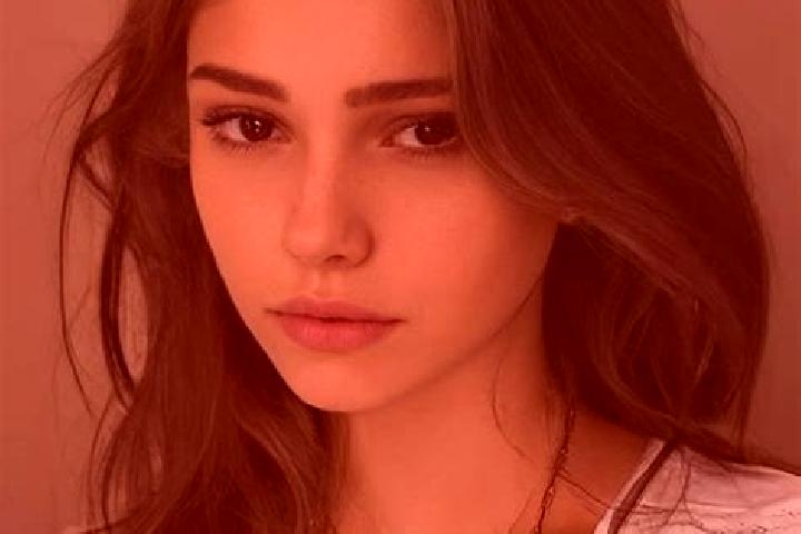 Madison, 27, a brunette grey-eyed slavic companion based in Hasir. Offering Massage, OWO, Duos. Available for incall and outcall, day and evening dates.