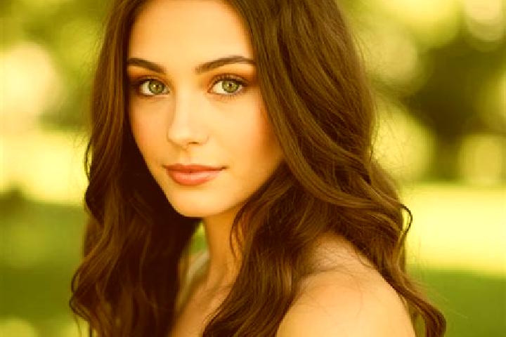 Madison, 27, a brunette hazel-eyed caucasian companion based in Udine. Offering GFE, Tantra, CIM, Duos, OWO. Available for incall and outcall, day and evenin...